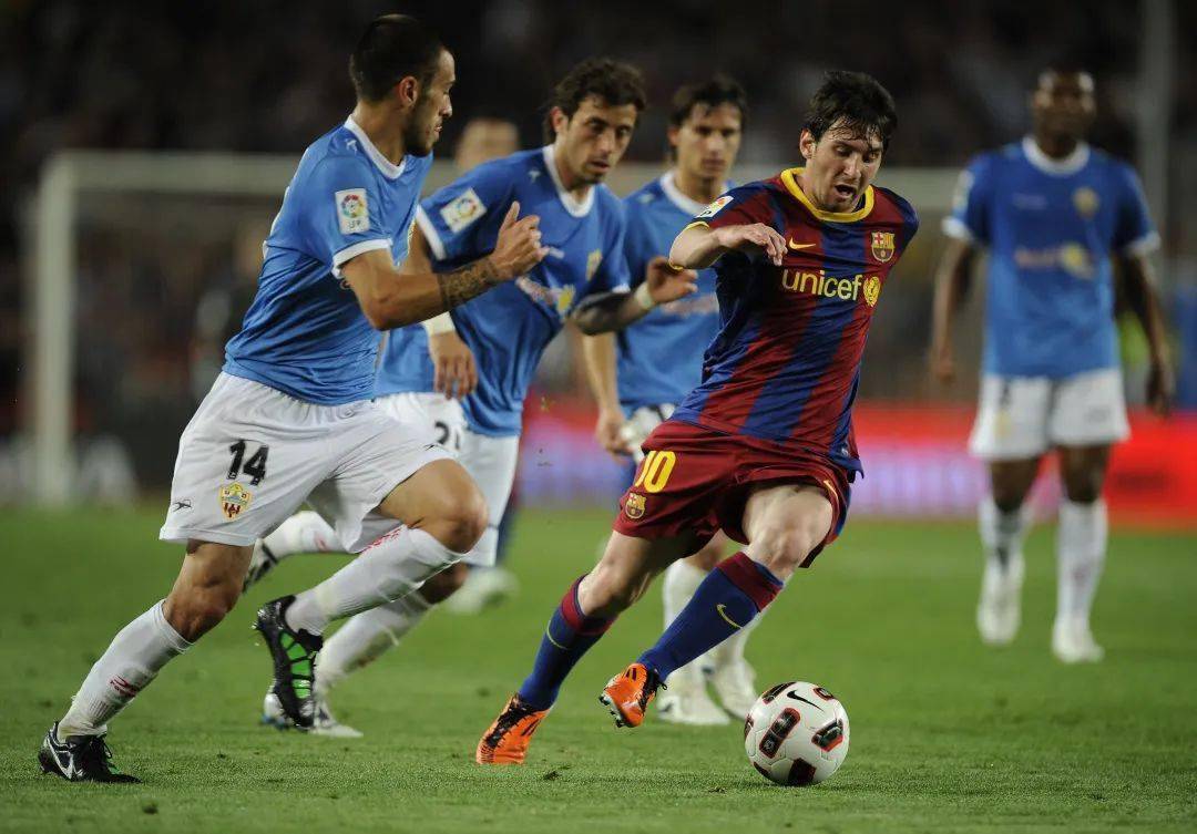 包含国王杯倒计时，浙江队今夜更衣室发声，细节引发关注，质疑声仍在，训练强度明显提升的词条