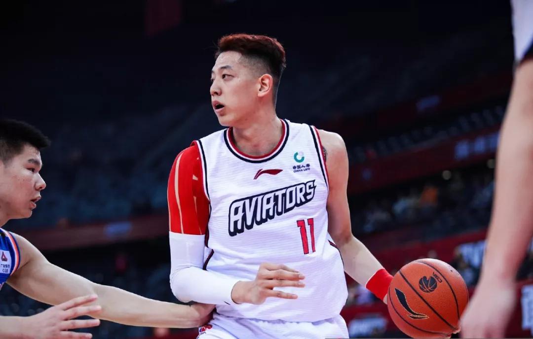 包含蒂姆在中国队比赛中绝杀风云突变那不勒斯赛前回应争议，今夜葡萄牙体育调整名单以备足总杯都惊呆了的词条